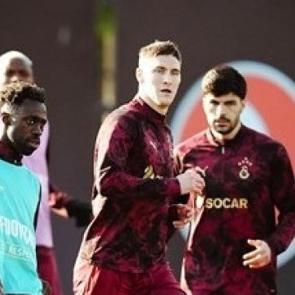 Galatasaray Liverpool ma&ccedil;ı kamp kadrosunu a&ccedil;ıkladı!