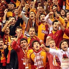 Galatasaray yeni transferini a&ccedil;ıkladı!