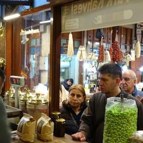 Gaziantep&rsquo;te bayram geleneği: T&uuml;rk kahvesine yoğun ilgi
