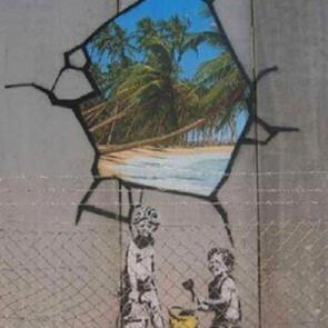 Gazze&rsquo;ye &ccedil;izdi, d&uuml;nyayı konuşturdu! Kimliği ortaya &ccedil;ıktı!