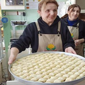 G&ouml;renin &ccedil;iğ sandığı beyaz baklava, yurt dışından talep g&ouml;r&uuml;yor