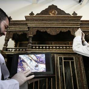 Hikayesi duygulandırdı: Sultan 2. Abd&uuml;lhamid&rsquo;in bağışladığı dolap restore edildi