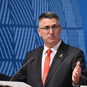 İsrailli Bakan: Laricani'nin başına &ouml;d&uuml;l konmuştu, biz &uuml;cretsiz yaptık!