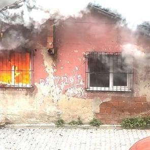 Kağıthane'de ev yangını: 1 kişi hayatını kaybetti! 