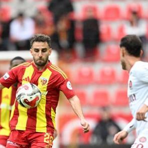 Kayserispor evinde Fatih Karag&uuml;mr&uuml;k'&uuml; tek golle ge&ccedil;ti!