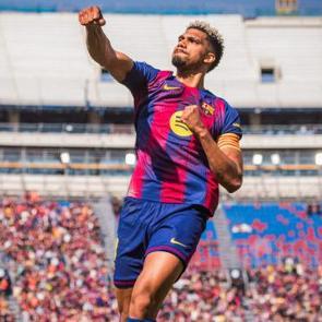 Lider Barcelona fişi ilk yarıda &ccedil;ekti