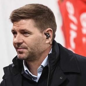 Liverpool efsanesi Gerrard'dan Galatasaraylı taraftarları &ccedil;ıldırtan s&ouml;zler