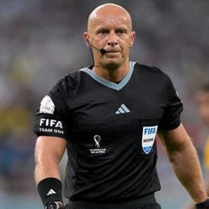 Liverpool - Galatasaray ma&ccedil;ına dakikalar kala hakem değişti