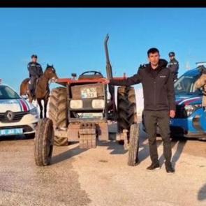 Muğla'da 21 yıl &ouml;nce &ccedil;alınan trakt&ouml;r bulundu! Toruna teslim edildi 