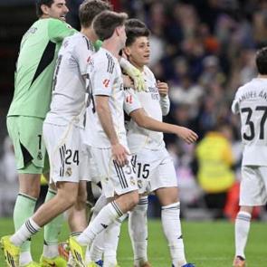 Oscar &Ouml;d&uuml;lleri gecesine Arda G&uuml;ler g&ouml;ndermesi!