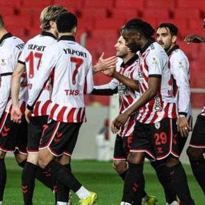 Samsunspor, İspanya'da &ccedil;eyrek final i&ccedil;in m&uuml;cadele edecek