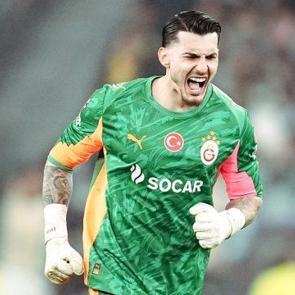 Zirve onun! Şampiyonlar Ligi'nde son 16 turuna Uğurcan &Ccedil;akır damgası! 