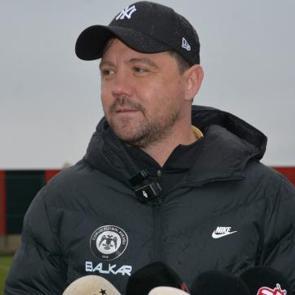 38'lik teknik direkt&ouml;r 1. Lig'de tarih yazıyor!