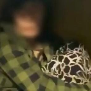 500 bin lira değerinde altın ve para &ccedil;alan ş&uuml;pheli, gizlendiği dolapta yakalandı