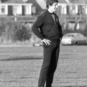 78 yaşında imza attı! Efsane hoca 44 yıl sonra başladığı yerde