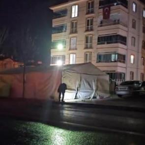 &Ccedil;orum'da kendisi i&ccedil;in d&uuml;zenlenen asker eğlencesinde silahla vuruldu 