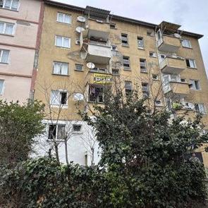 Samsun&rsquo;da &ccedil;akmakla oynayan &ccedil;ocuk evi yaktı: 2 kişi hastaneye kaldırıldı