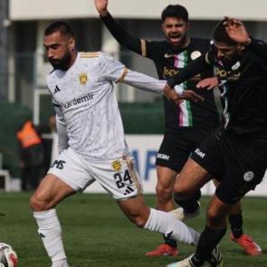 B&uuml;y&uuml;k fırsatı teptiler! 2. Lig'de şampiyonluğa oynayan takım 39 dakikada 5 gol yedi