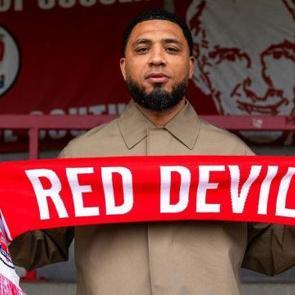 A Milli Takım i&ccedil;in de ter d&ouml;km&uuml;şt&uuml;! Colin Kazım 2. Lig takımına teknik direkt&ouml;r oldu