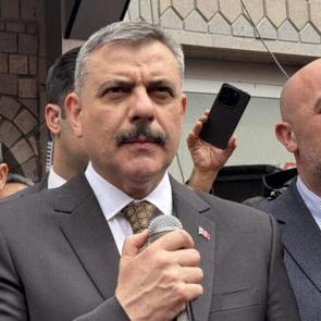 Bakan &Ccedil;ift&ccedil;i&rsquo;ye kirli operasyon! S&ouml;zde &ccedil;ift&ccedil;i m&uuml;ptezel &ccedil;ıktı