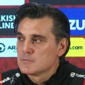 Basın toplantısında herkes buz kesti! Rumen gazeteciden Montella'ya beklenmedik soru