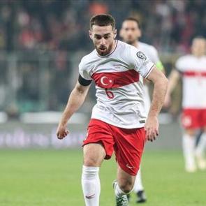 Beşiktaş taraftarından Montella'ya Orkun tepkisi! 'Transferden &ouml;nce değişmez isim olan...'