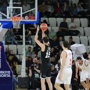 Beşiktaş'tan potada 102 sayılık galibiyet!