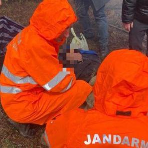 Bolu'da kaybolan avcıdan 27 saat sonra haber var 