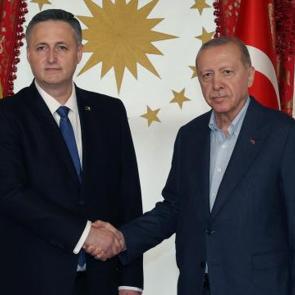 Cumhurbaşkanı Erdoğan, Bosna Hersek Devlet Başkanlığı Konseyi Başkanı ile g&ouml;r&uuml;şt&uuml;