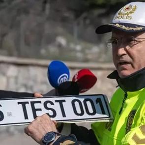 EGM Trafik Başkanı tek tek a&ccedil;ıkladı! İşte APP ve standart plakalar arasındaki farklar