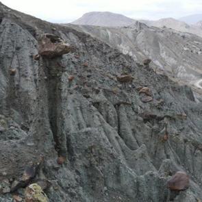 G&ouml;ren nerede olduğunu şaşırdı! Erzincan&rsquo;ın peri bacaları hayran bıraktı