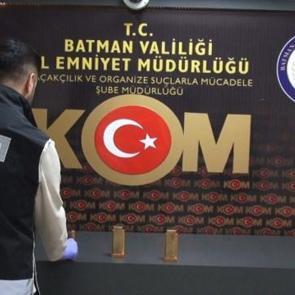 Makedonya ekibinin başkanı Batman'da ka&ccedil;ak altınla yakalandı!