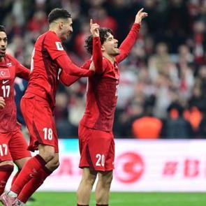 Millilerde galibiyet &uuml;&ccedil;l&uuml;s&uuml; Ferdi ve Arda'dan