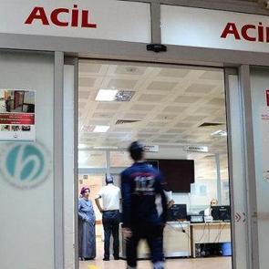 Okulda 'kar spreyi' paniği: 30 &ouml;ğrenci hastaneye kaldırıldı!