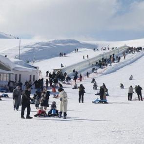 Şehir merkezine en yakınlardan biri! Yedikuyular Kayak Merkezi yoğun ilgi g&ouml;rd&uuml;