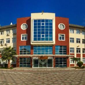 Kartal Anadolu İmam Hatip Lisesi ortaokul b&ouml;l&uuml;m&uuml; ilk &ouml;ğrencilerini bekliyor