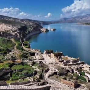 12 bin yıllık Hasankeyf&rsquo;te seyir keyfi: Bir yanı tarih bir yanı doğa