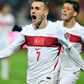 Azerbaycan kanalında T&uuml;rkiye'nin zaferi coşkuyla kutlandı