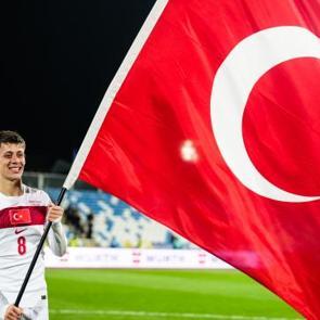 Arda G&uuml;ler D&uuml;nya Kupası hedefini a&ccedil;ıkladı! 'Allah bize de yazdırmayı nasip etsin'