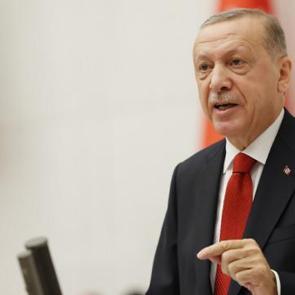 Cumhurbaşkanı Erdoğan'dan &Ouml;zg&uuml;r &Ouml;zel'e tazminat davası