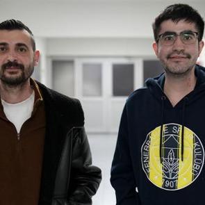 D&ouml;rt g&uuml;n arayla hayata d&ouml;nd&uuml;ler: 'Abi kurtulduk' diyerek kucaklaştılar