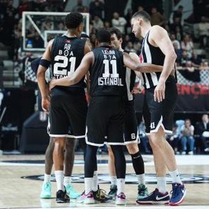 EuroCup'taki T&uuml;rk derbisinde zafer Beşiktaş'ın! Final kapısı aralandı