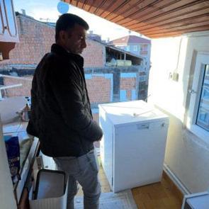 Eve gelince neye uğradığını şaşırdı! Mutfak duvarı yok oldu, yıkım 'kabusa' d&ouml;n&uuml;şt&uuml;!