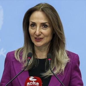 CHP kimlere emanet? Aylin Nazlıaka, tacizlere &uuml;&ccedil; maymunu oynadı