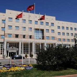 Gaziantep B&uuml;y&uuml;kşehir zirveyi yine bırakmadı