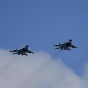 İran'dan bir &uuml;lkeye daha ABD notası: Havaalanlarınızı onlara a&ccedil;mayın! 