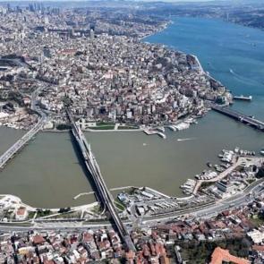 İstanbul'un Altın Boynuzu'nda alarm! Hali&ccedil;'e karıştı: Temizlenmesi 15 g&uuml;n s&uuml;rer