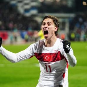 Kenan Yıldız duygu patlaması yaşadı! 'Kelimelere sığdıramıyorum'