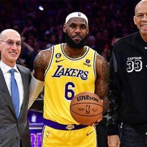NBA'de LeBron James şov!  Kareem Abdul-Jabbar&rsquo;ı yakaladı