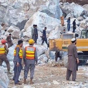 Pakistan'da maden g&ouml;&ccedil;&uuml;ğ&uuml;! &Ccedil;ok sayıda &ouml;l&uuml; var